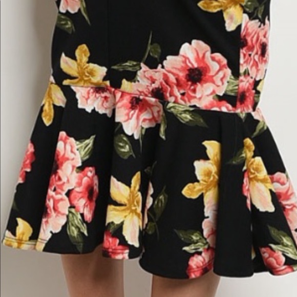 Black Floral Peplum Off The Shoulders Midi Dress - Picture 3 of 11